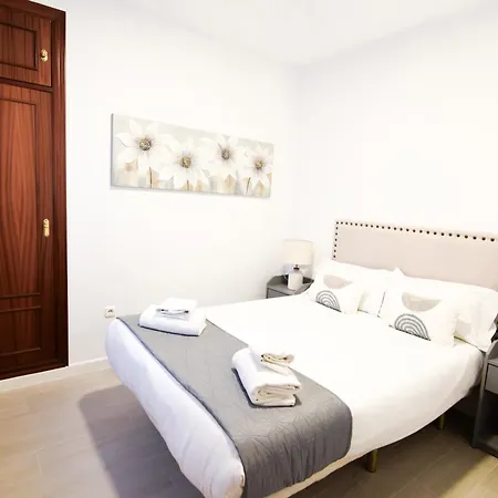 Appartamento Letmalaga Cobblestone St. Esterno foto