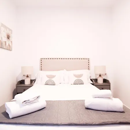 Appartamento Letmalaga Cobblestone St. Esterno foto
