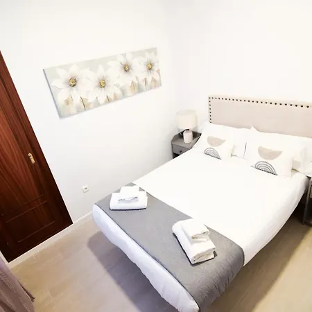 Appartamento Letmalaga Cobblestone St. Esterno foto
